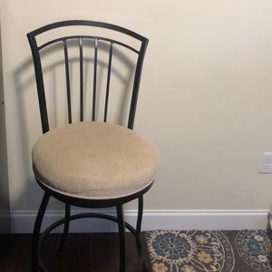 Iron back bar stool set